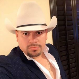 Meet your Posher, Pepe